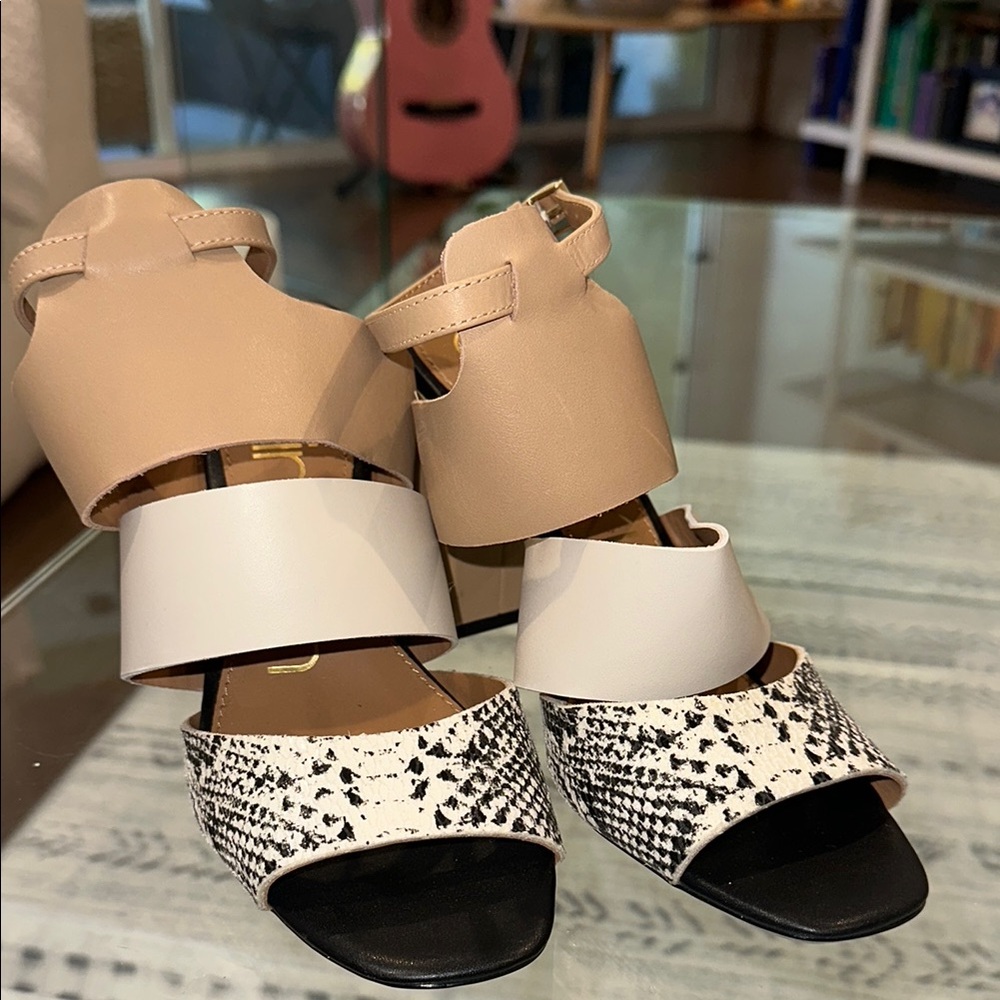 Calvin Klein‎ Women's Block Heel Sandals 8 - Picture 3 of 6